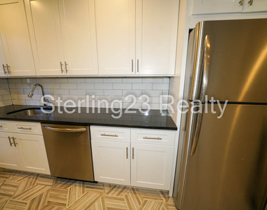 25-39 22nd Street - Photo Thumbnail 2