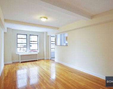 301 East 38th Street ZIP 10016 - Photo Thumbnail 0