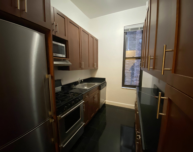 126 East 24th Street, New York, NY 10010 - Photo Thumbnail 4