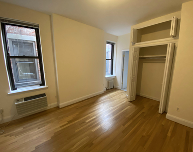 126 East 24th Street - Photo Thumbnail 7