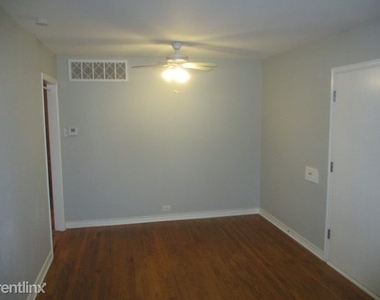 6465 Ravendale Ln - Photo Thumbnail 3