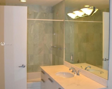 1050 Brickell Ave 1804 - Photo Thumbnail 2