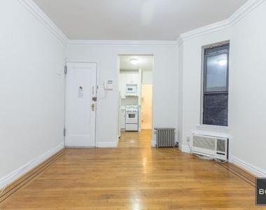 213 East 84th Street - Photo Thumbnail 3