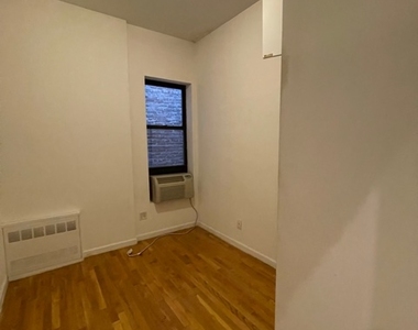 1297 Lexington Avenue - Photo Thumbnail 9