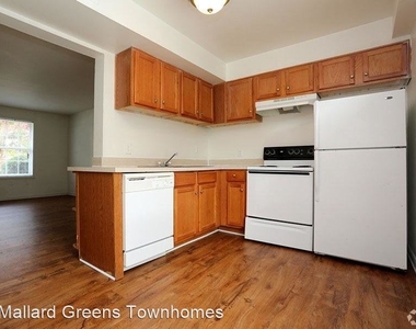 Mallard Greens Townhomes 2852 Fairfield Avenue - Photo Thumbnail 13