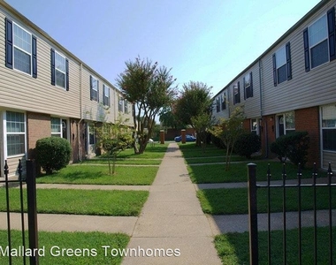 Mallard Greens Townhomes 2852 Fairfield Avenue - Photo Thumbnail 0