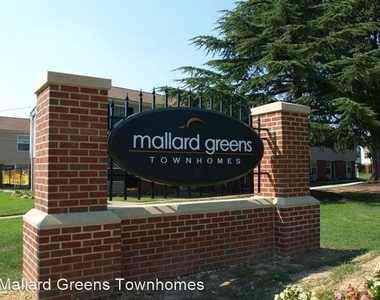Mallard Greens Townhomes 2852 Fairfield Avenue - Photo Thumbnail 14