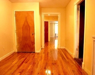 839 Park Place - Photo Thumbnail 2