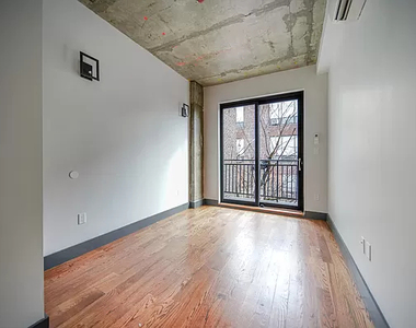 148 Bleecker Street - Photo Thumbnail 2