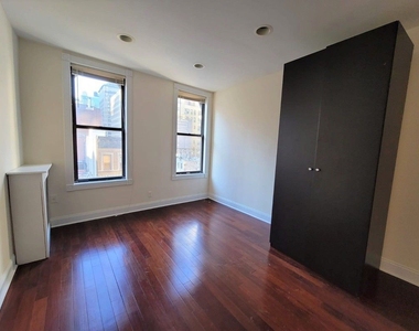 175 Lexington Avenue - Photo Thumbnail 3