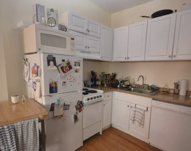 28 Phillips St Apt 2m - Photo Thumbnail 0