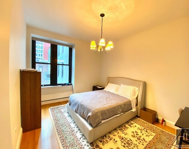 124 Hudson Street - Photo Thumbnail 3