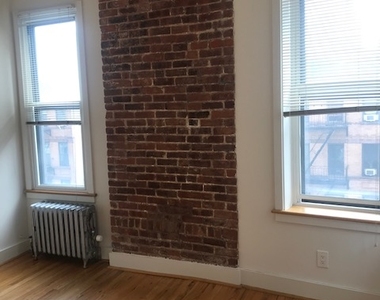 1504 Lexington Avenue - Photo Thumbnail 7