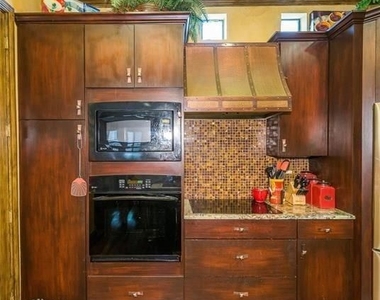 1205 Beaconsfield Ln 302 - Photo Thumbnail 8