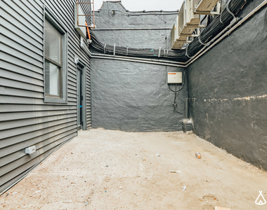 644 Lorimer Street - Photo Thumbnail 10