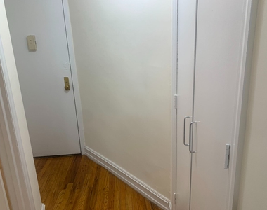 238 East 36th Street - Photo Thumbnail 5