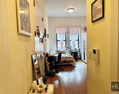 533 West 142 Street - Photo Thumbnail 2