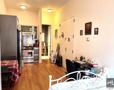 533 West 142 Street - Photo Thumbnail 1