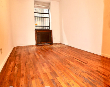 315 West 74th Street - Photo Thumbnail 7