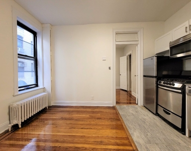 25-21 31st Ave - Photo Thumbnail 2