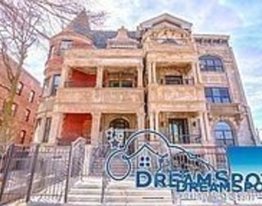 4710 S King Dr 302 - Photo Thumbnail 0