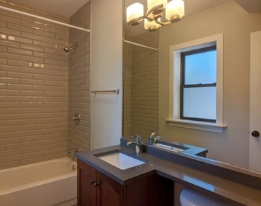 550 W Arlington Pl 310 - Photo Thumbnail 6