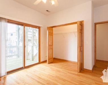 1326 W Diversey Ave 1 - Photo Thumbnail 8