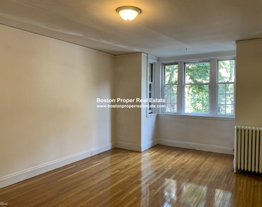 6 Marlborough St Apt 1m - Photo Thumbnail 2