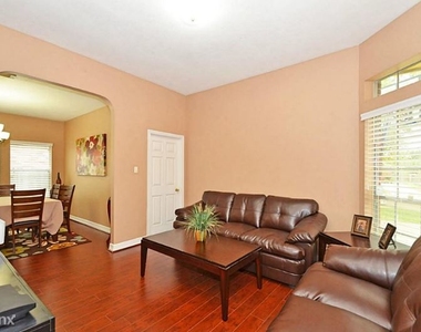 4706 Torrington Court - Photo Thumbnail 4