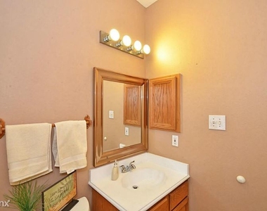 4706 Torrington Court - Photo Thumbnail 23