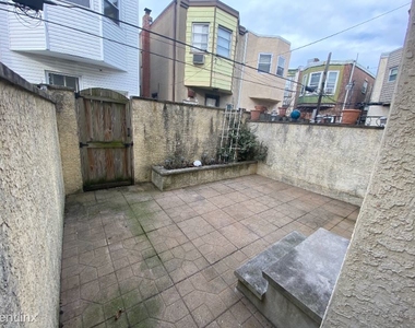 2414 S Bouvier St - Photo Thumbnail 11