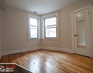 2231 W Wilson Ave 2 - Photo Thumbnail 3