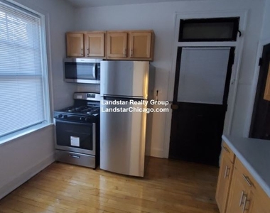 2344 W Addison St F1 - Photo Thumbnail 12