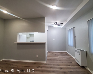 3020 Altura St. - Photo Thumbnail 2