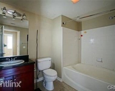 629 Traction Ave Apt 439 - Photo Thumbnail 6