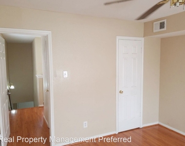 14600 Fonmeadow Dr Unit 408 - Photo Thumbnail 12