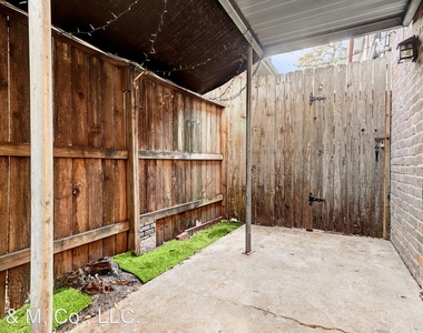 611 Hawthorne - Photo Thumbnail 9