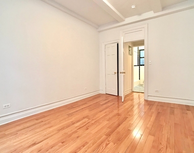 115 West 71st Street - Photo Thumbnail 7