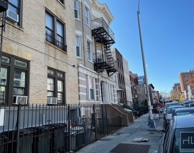 526 Lafayette Avenue - Photo Thumbnail 14