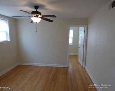 2642 W Foster Ave 105 - Photo Thumbnail 4