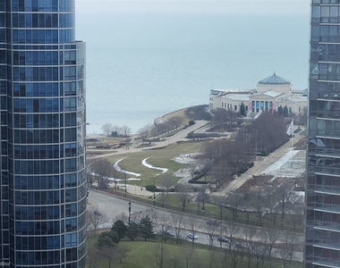 South Michigan Ave # Penthouse #11 - Photo Thumbnail 9