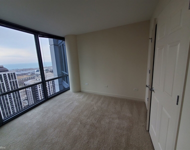 South Michigan Ave # Penthouse #11 - Photo Thumbnail 8