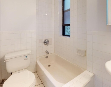 78 West 11th Street - Photo Thumbnail 9