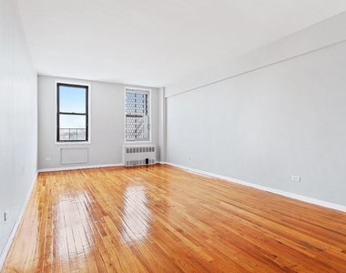 2922 Nostrand Avenue - Photo Thumbnail 6