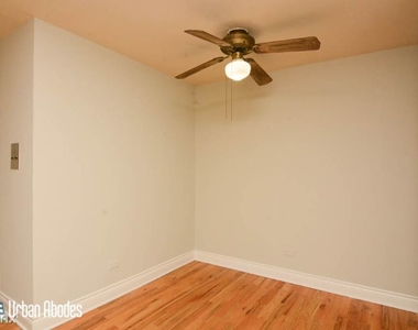 445 W Barry Ave 329 - Photo Thumbnail 5