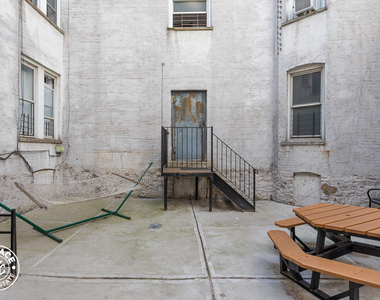 442 Decatur Street - Photo Thumbnail 9