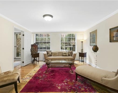 440 West 22nd Street - Photo Thumbnail 1