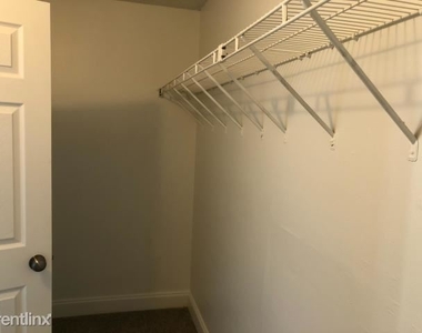 340 Nw 19th St Apt 101 - Photo Thumbnail 1