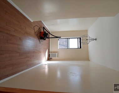 532 Flatbush Avenue - Photo Thumbnail 2