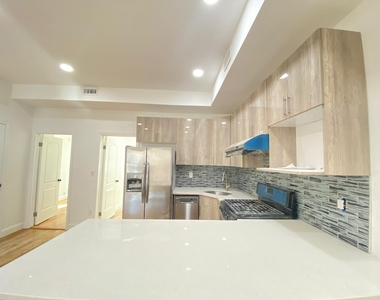 583 Evergreen Avenue - Photo Thumbnail 1